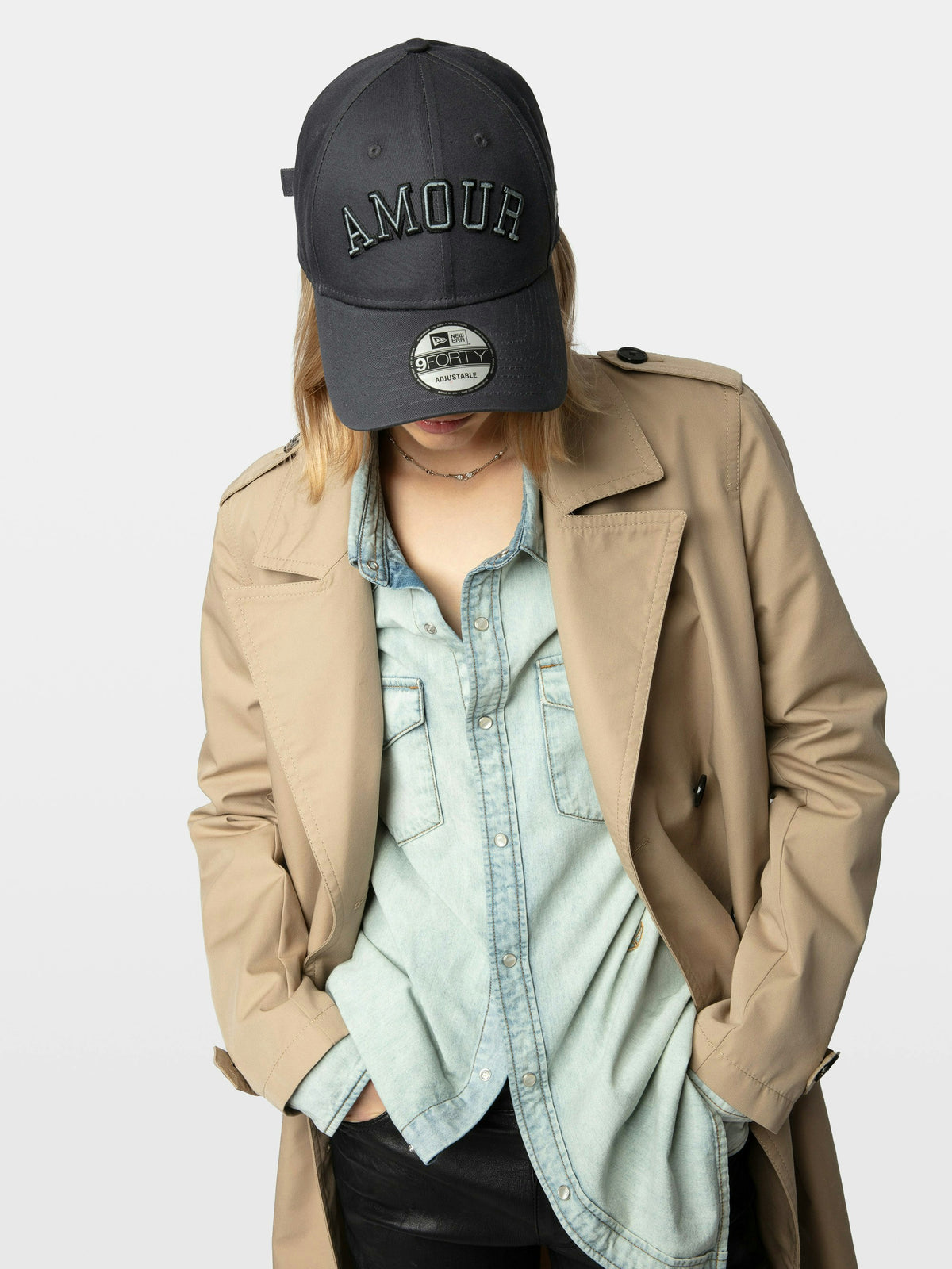 Gorra New Era x ZV Amour Gris
